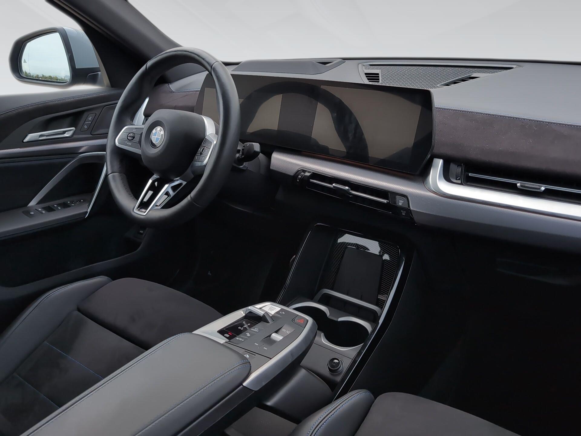 BMW X2 sDrive20d color Gris. Año 2025. 120KW(163CV). Diésel. En concesionario Automotor Premium Viso - Málaga de Málaga