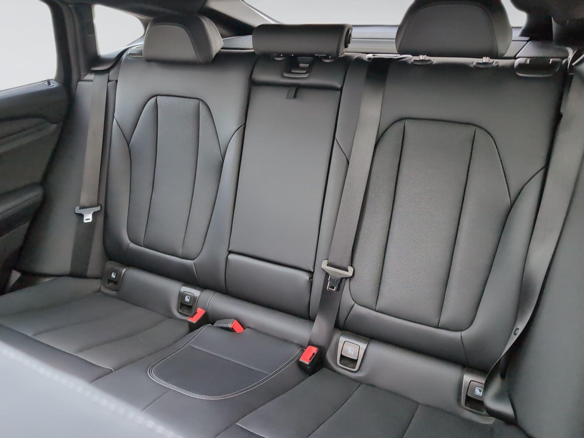 BMW X4 xDrive20d color Gris. Año 2025. 140KW(190CV). Diésel. En concesionario Automotor Premium Viso - Málaga de Málaga