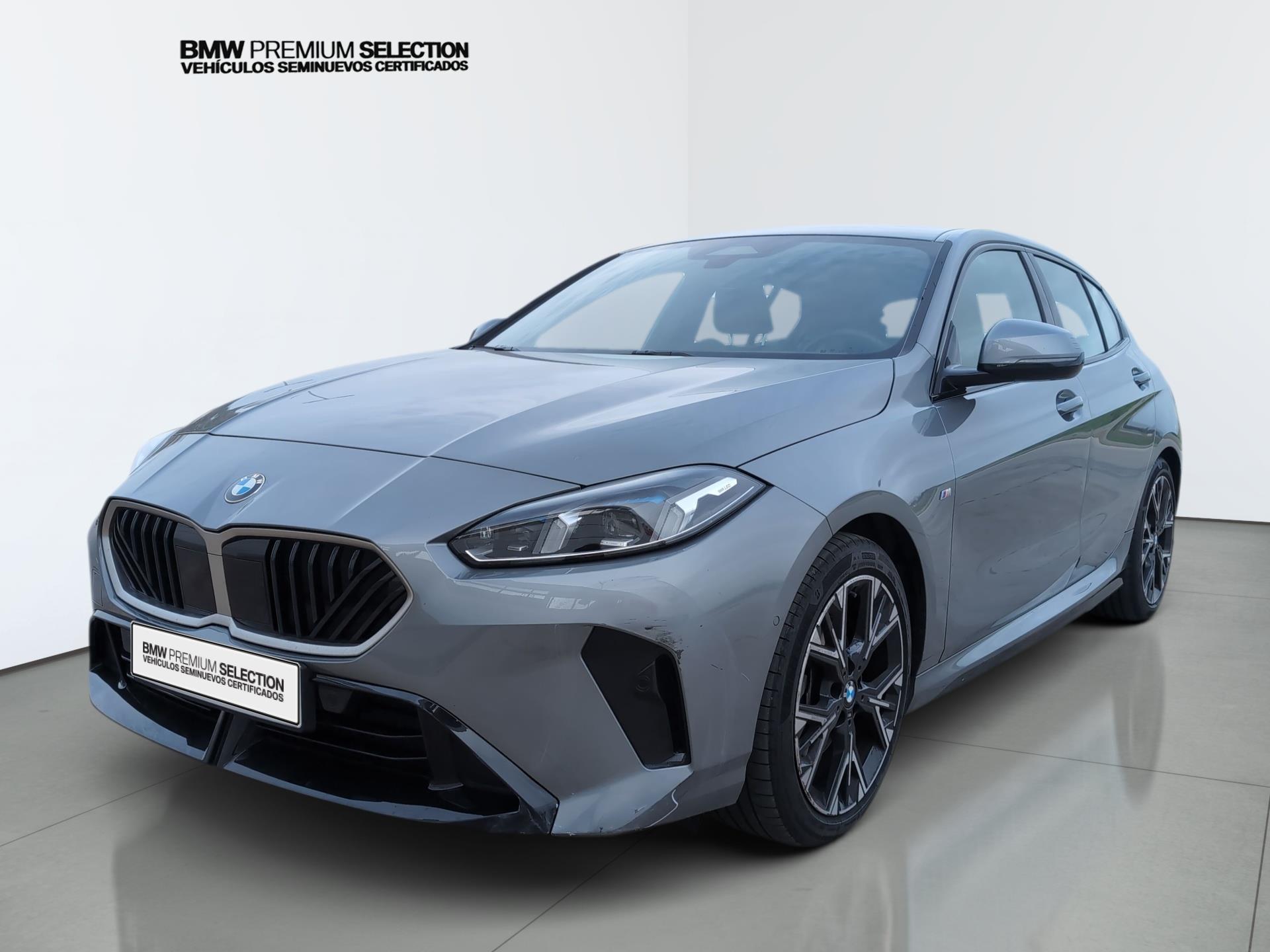 BMW Serie 1 120i color Gris. Año 2025. 125KW(170CV). Gasolina. En concesionario Automotor Premium Viso - Málaga de Málaga
