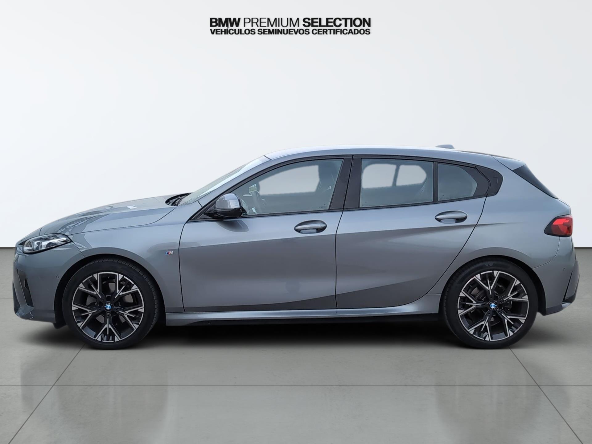 BMW Serie 1 120i color Gris. Año 2025. 125KW(170CV). Gasolina. En concesionario Automotor Premium Viso - Málaga de Málaga