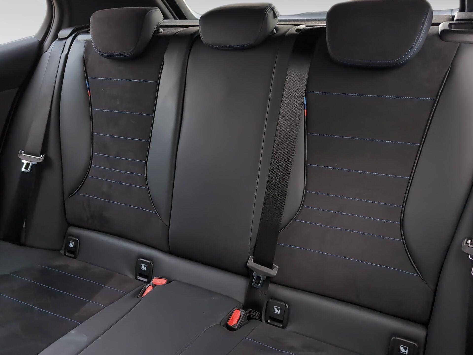 BMW Serie 1 120i color Gris. Año 2025. 125KW(170CV). Gasolina. En concesionario Automotor Premium Viso - Málaga de Málaga