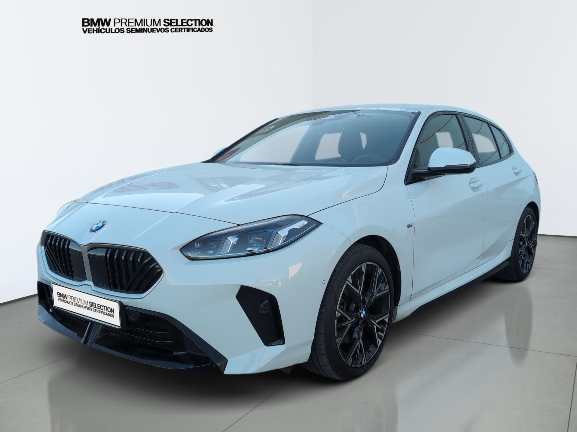 BMW Serie 1 120i color Blanco. Año 2025. 125KW(170CV). Gasolina. En concesionario Automotor Premium Viso - Málaga de Málaga