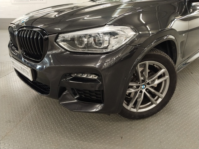 BMW X4 xDrive20d color Gris. Año 2021. 140KW(190CV). Diésel. En concesionario Autoberón de La Rioja