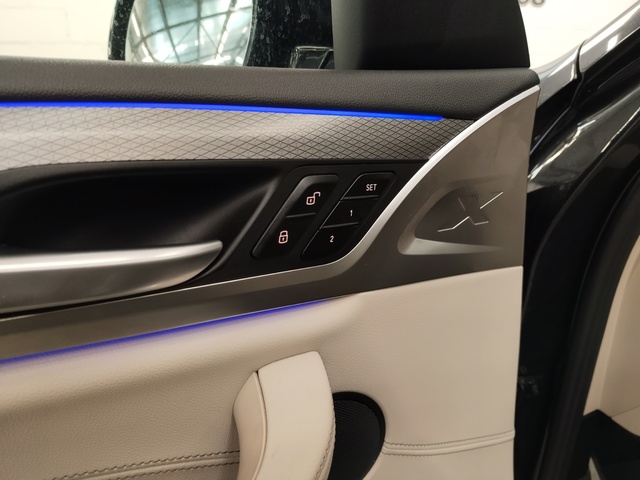 BMW X4 xDrive20d color Gris. Año 2021. 140KW(190CV). Diésel. En concesionario Autoberón de La Rioja