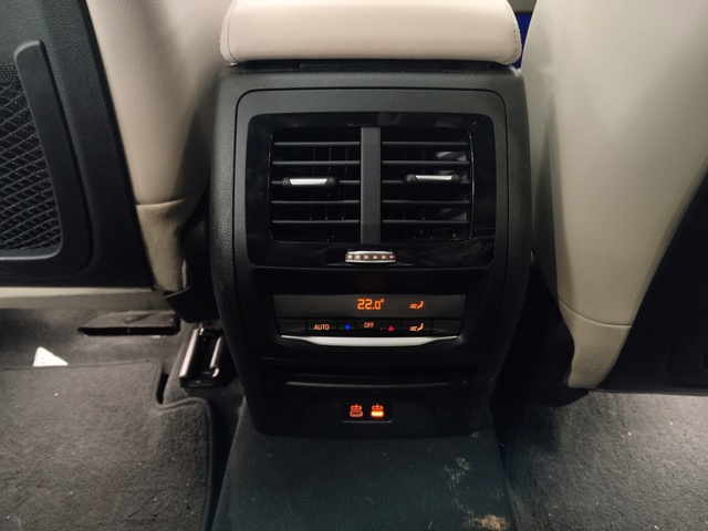 BMW X4 xDrive20d color Gris. Año 2021. 140KW(190CV). Diésel. En concesionario Autoberón de La Rioja