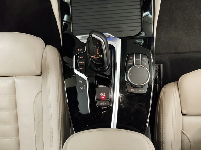 BMW X4 xDrive20d color Gris. Año 2021. 140KW(190CV). Diésel. En concesionario Autoberón de La Rioja