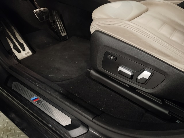 BMW X4 xDrive20d color Gris. Año 2021. 140KW(190CV). Diésel. En concesionario Autoberón de La Rioja