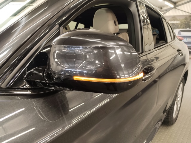 BMW X4 xDrive20d color Gris. Año 2021. 140KW(190CV). Diésel. En concesionario Autoberón de La Rioja