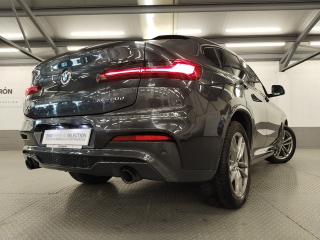 BMW X4 xDrive20d color Gris. Año 2021. 140KW(190CV). Diésel. En concesionario Autoberón de La Rioja
