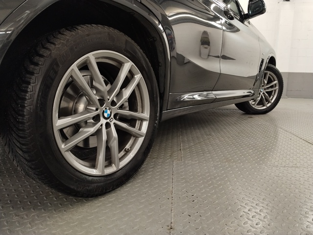 BMW X4 xDrive20d color Gris. Año 2021. 140KW(190CV). Diésel. En concesionario Autoberón de La Rioja