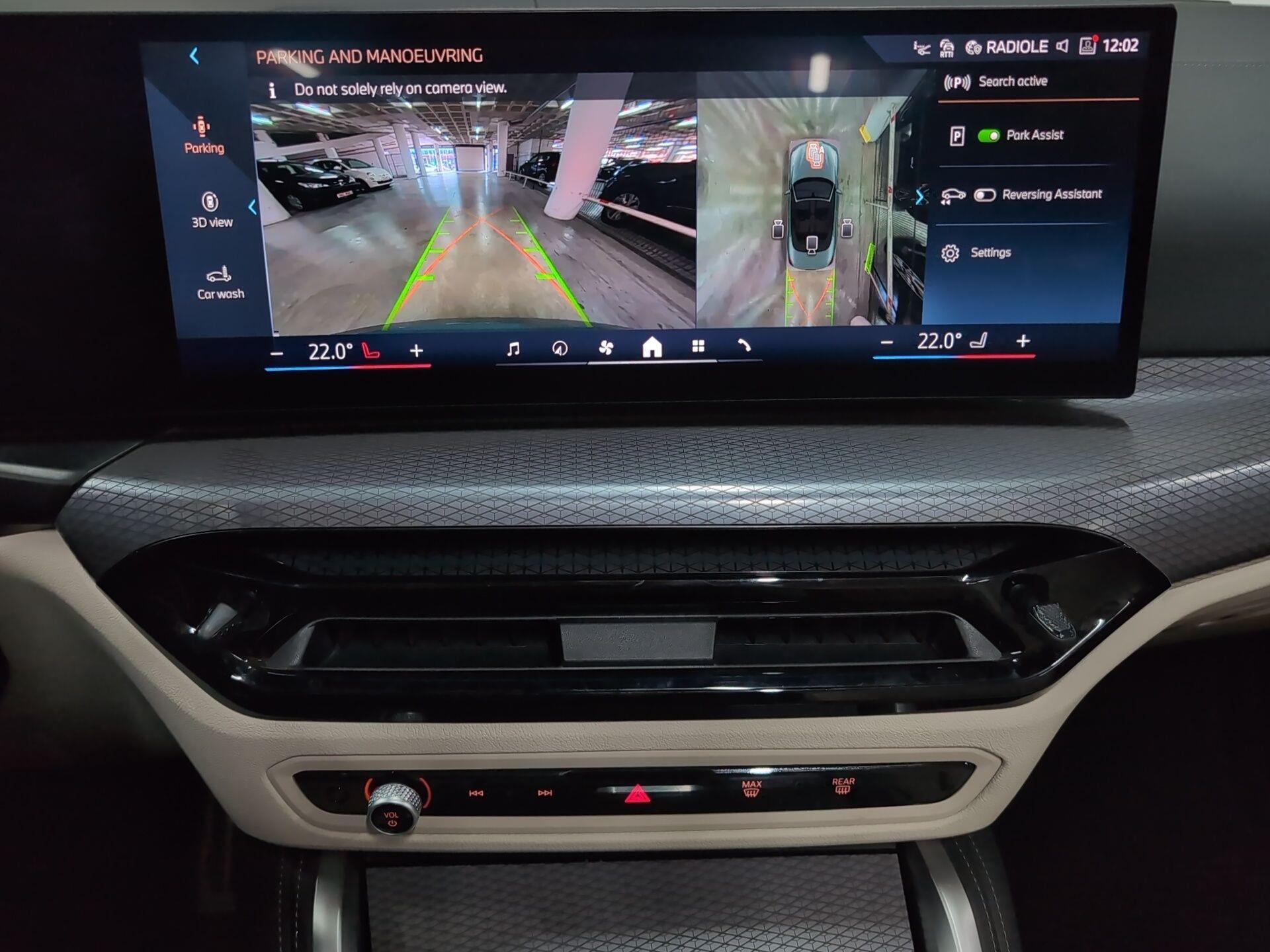 BMW Serie 4 420d Cabrio color Verde. Año 2025. 140KW(190CV). Diésel. En concesionario Automotor Premium Viso - Málaga de Málaga