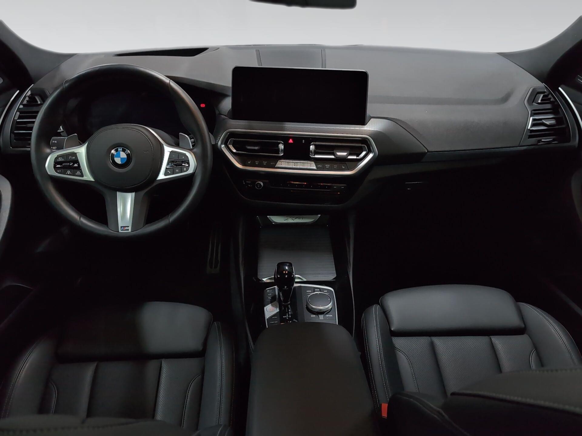 BMW X4 xDrive30d color Negro. Año 2025. 210KW(286CV). Diésel. En concesionario Automotor Premium Viso - Málaga de Málaga