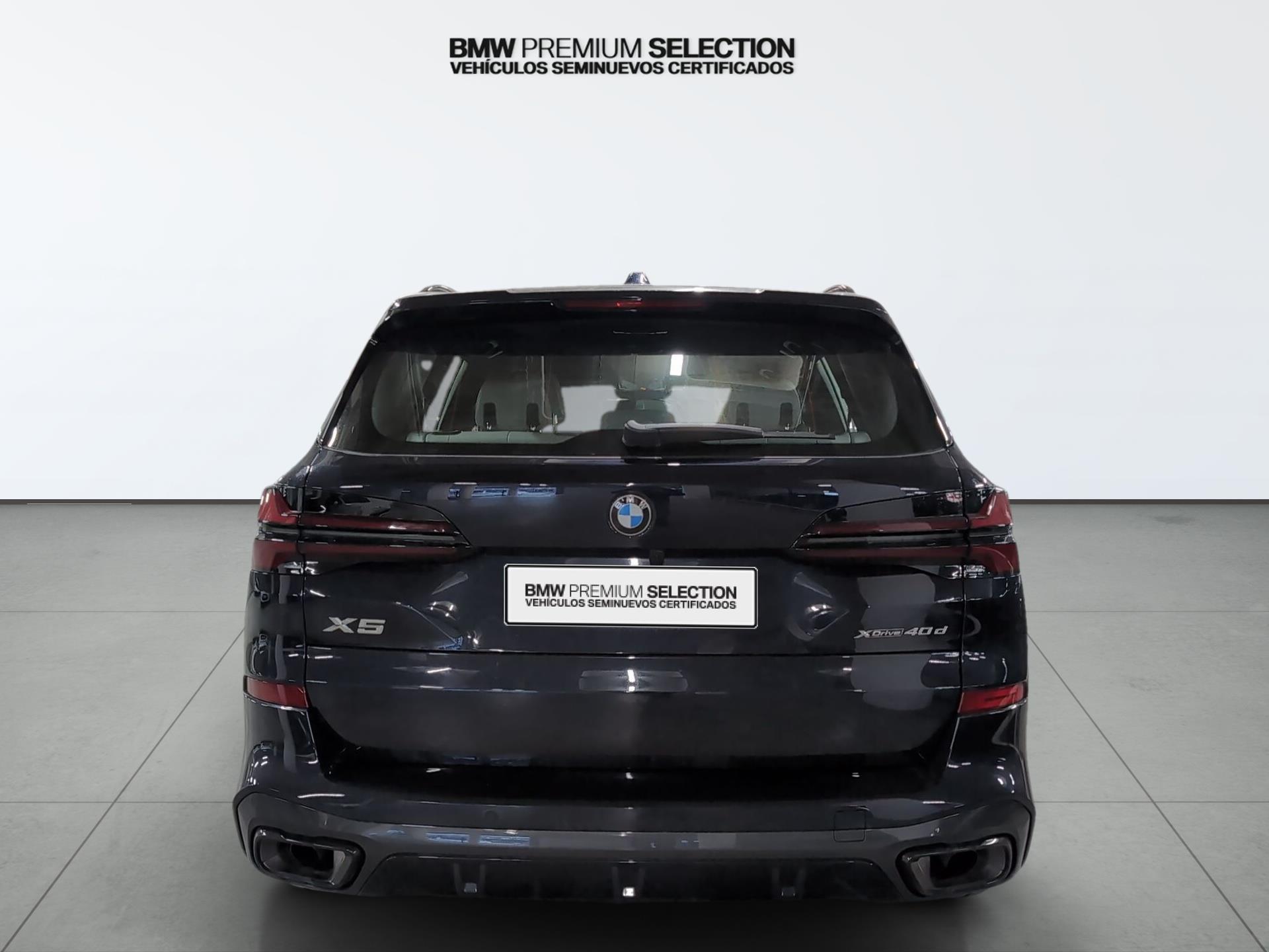 BMW X5 xDrive40d color Negro. Año 2025. 259KW(352CV). Diésel. En concesionario Automotor Premium Velázquez - Málaga de Málaga
