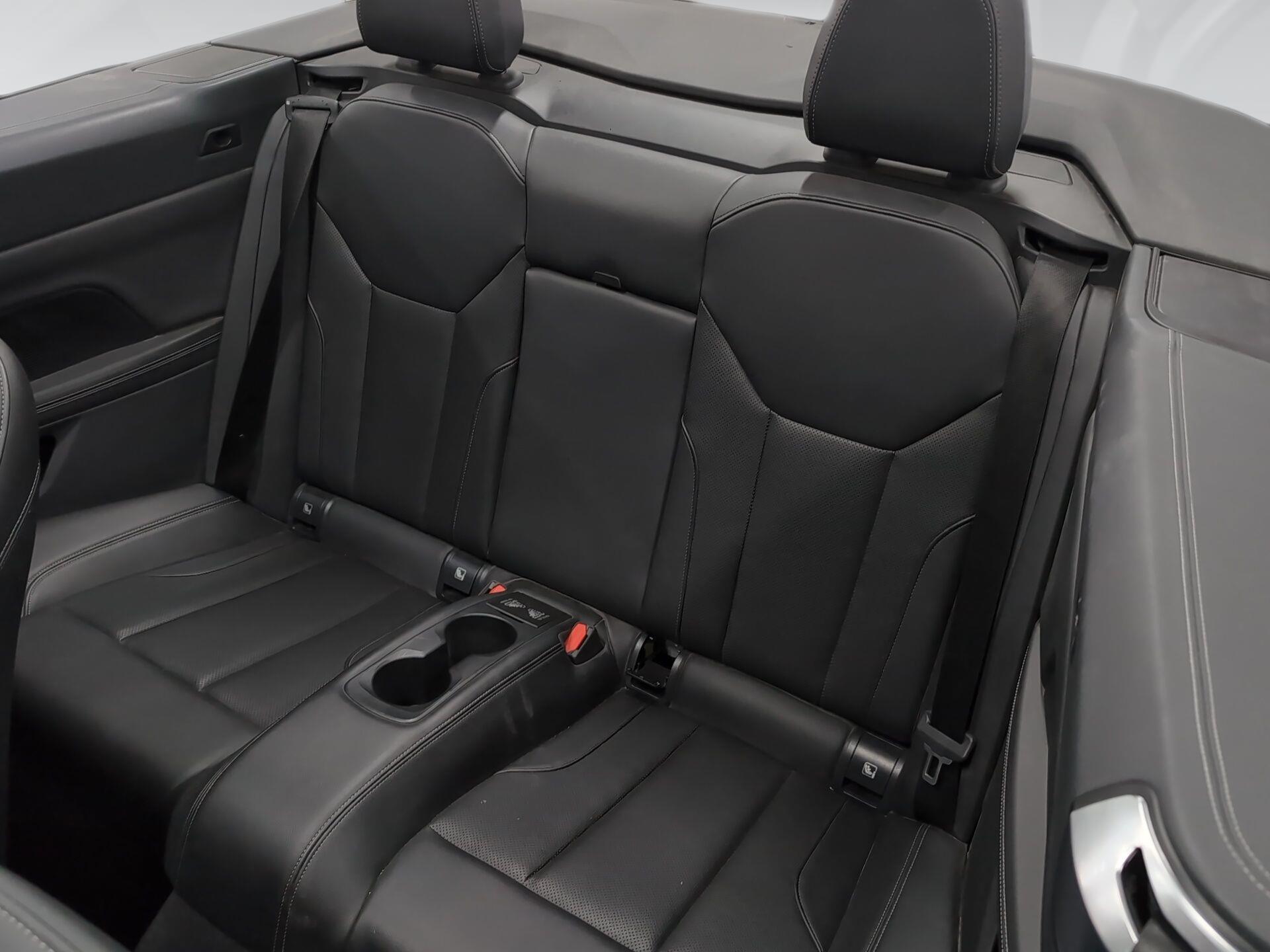 BMW Serie 4 420d Cabrio color Gris. Año 2025. 140KW(190CV). Diésel. En concesionario Automotor Premium Viso - Málaga de Málaga