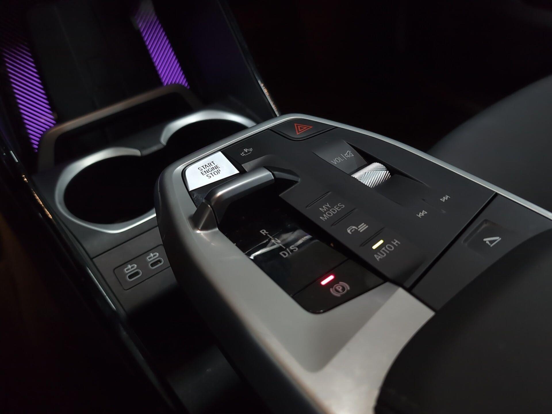 BMW X2 sDrive18d color Gris. Año 2025. 110KW(150CV). Diésel. En concesionario Automotor Premium Viso - Málaga de Málaga