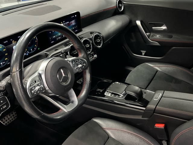 Mercedes-Benz Clase A 180 100 kW (136 CV)