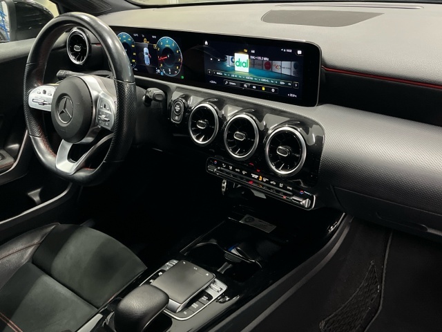 Mercedes-Benz Clase A 180 100 kW (136 CV)