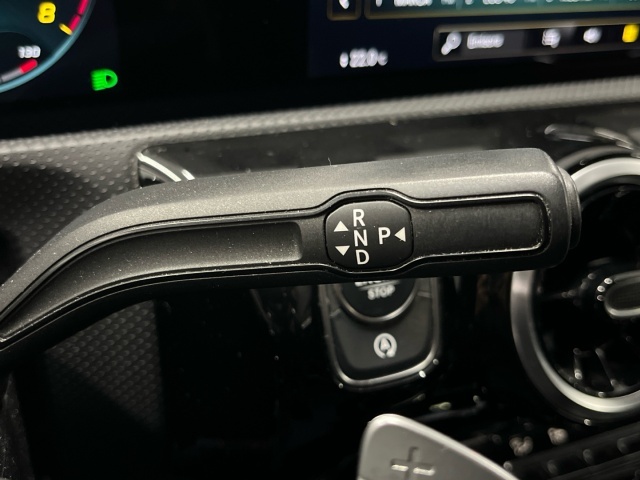 Mercedes-Benz Clase A 180 100 kW (136 CV)