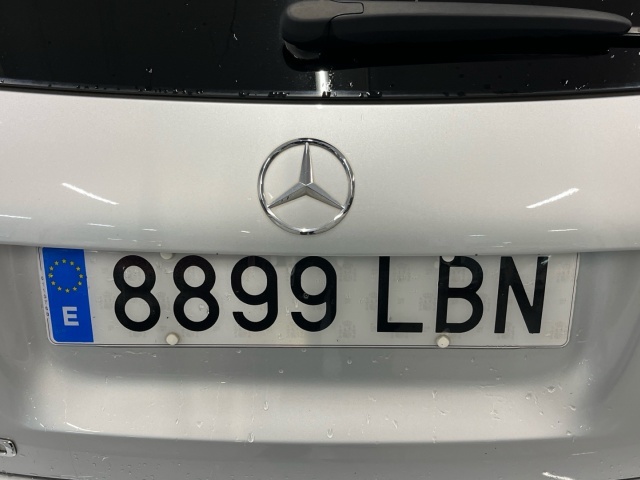 Mercedes-Benz Clase A 180 100 kW (136 CV)