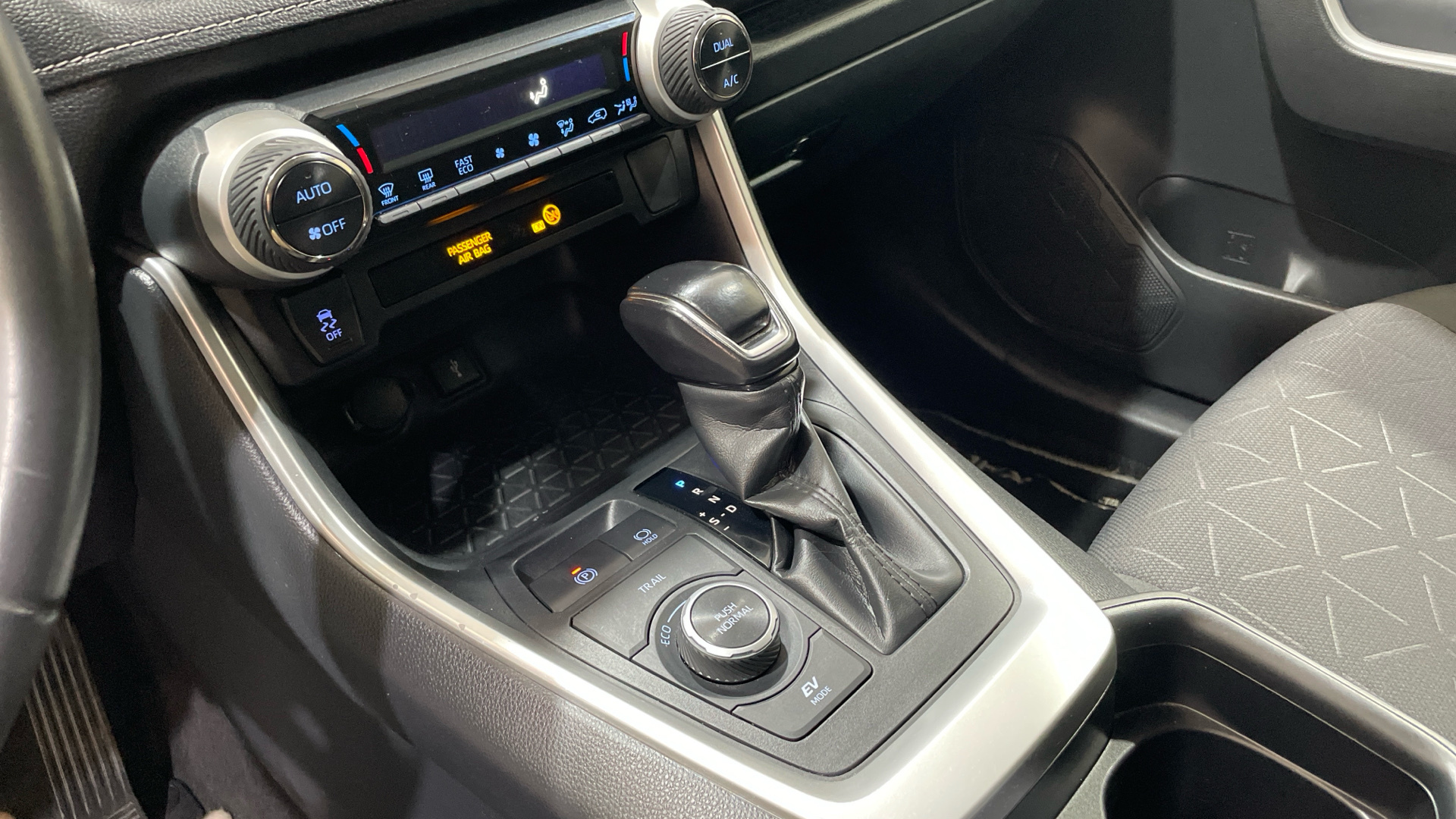 Toyota Rav4 2.5l hybrid en Barcelona