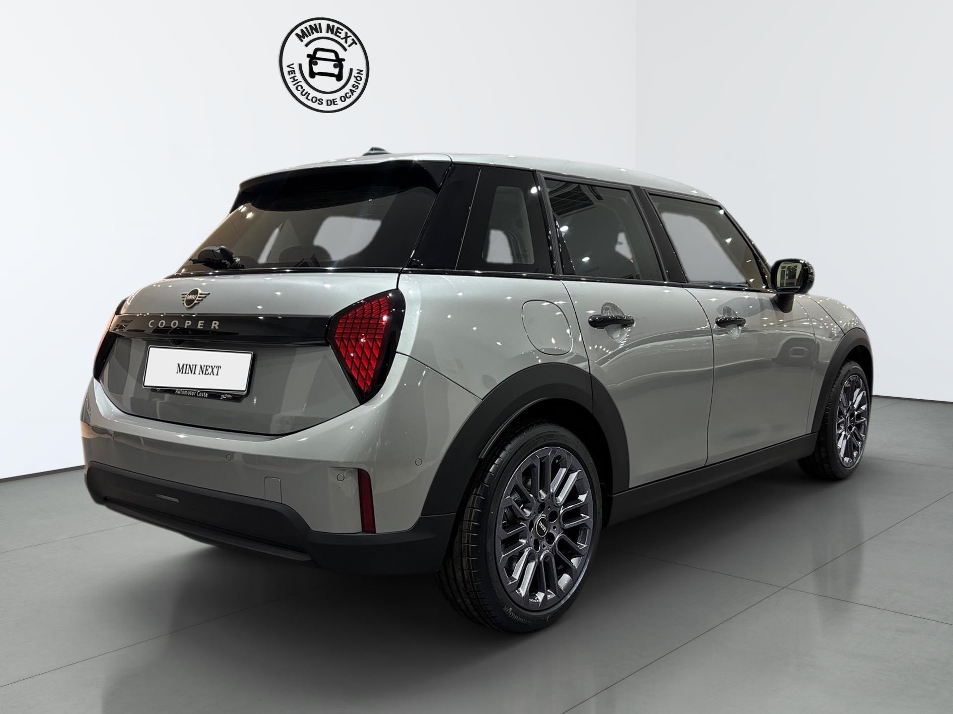 fotoG 3 del MINI MINI Cooper 5 Puertas C 115 kW (156 CV) 156cv Gasolina del 2025 en Almería