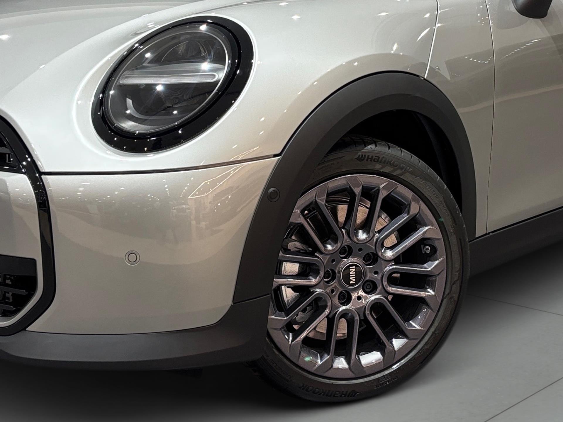 fotoG 5 del MINI MINI Cooper 5 Puertas C 115 kW (156 CV) 156cv Gasolina del 2025 en Almería