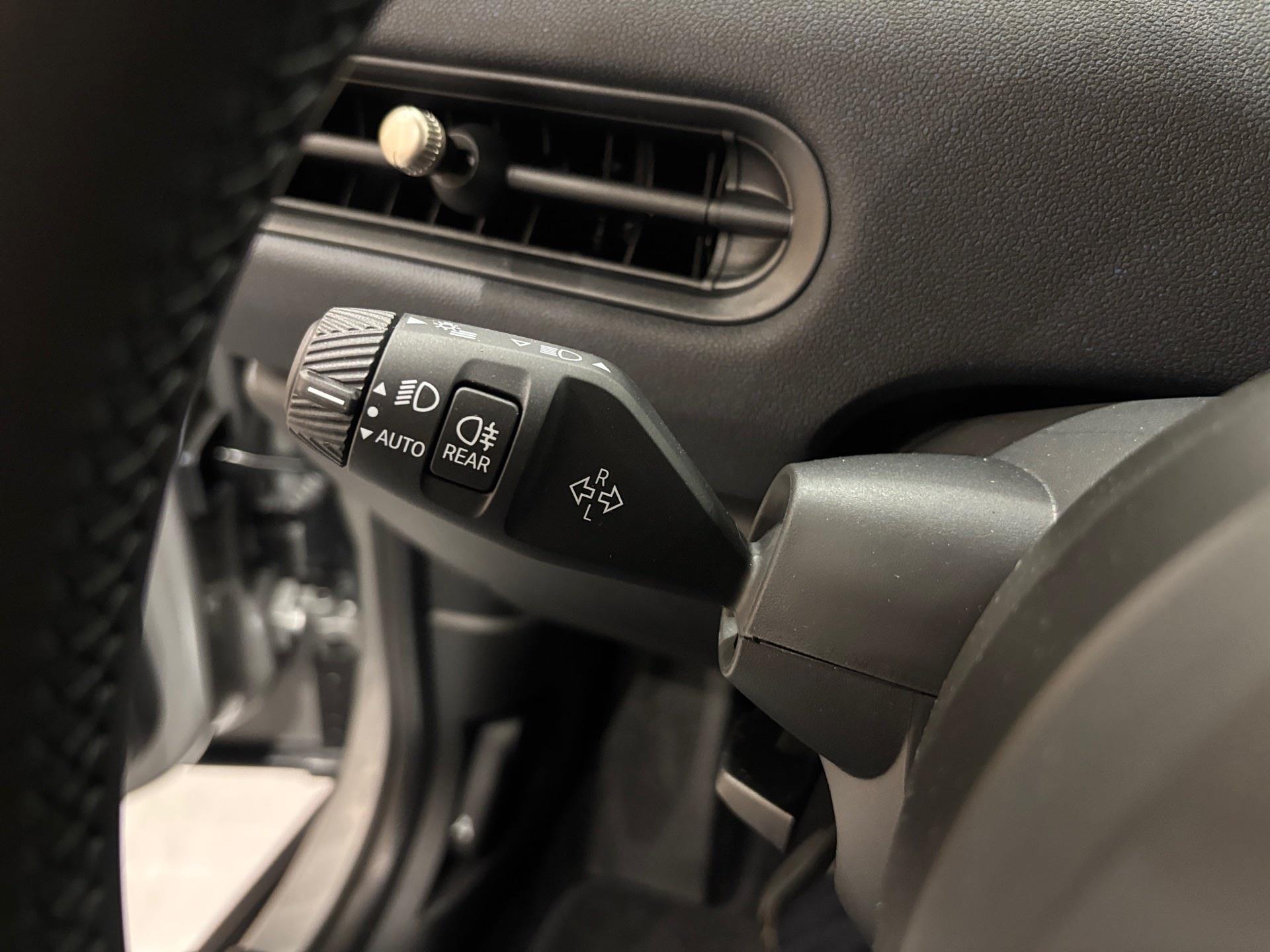 fotoG 24 del MINI MINI Cooper 5 Puertas C 115 kW (156 CV) 156cv Gasolina del 2025 en Almería