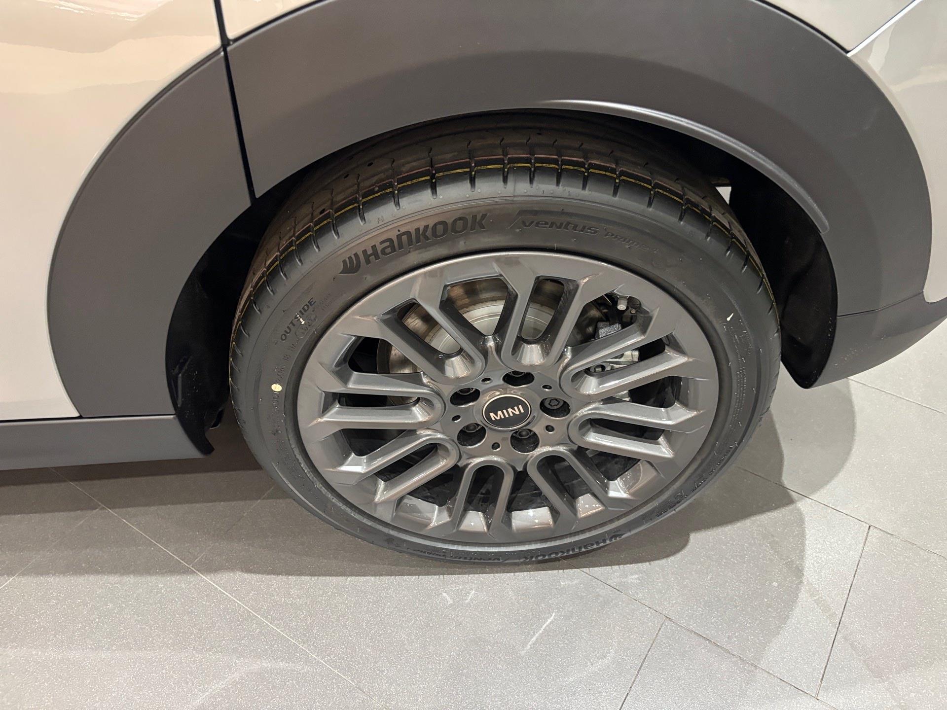 fotoG 29 del MINI MINI Cooper 5 Puertas C 115 kW (156 CV) 156cv Gasolina del 2025 en Almería