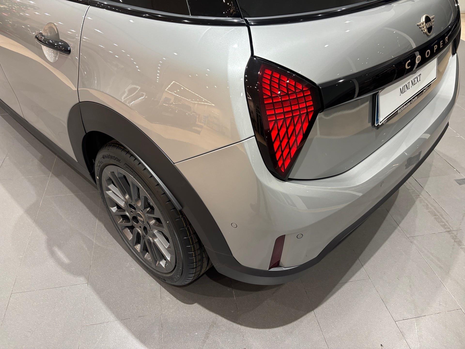 fotoG 30 del MINI MINI Cooper 5 Puertas C 115 kW (156 CV) 156cv Gasolina del 2025 en Almería