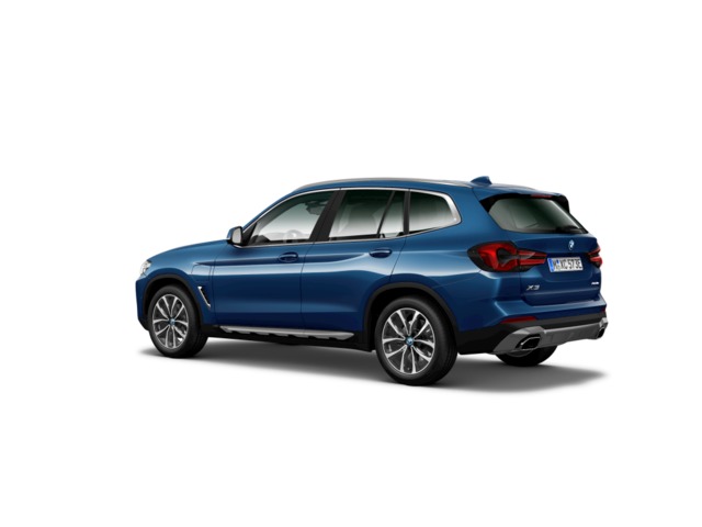 BMW X3 xDrive30e color Azul. Año 2024. 215KW(292CV). Híbrido Electro/Gasolina. En concesionario Motri Motor Jaén de Jaén