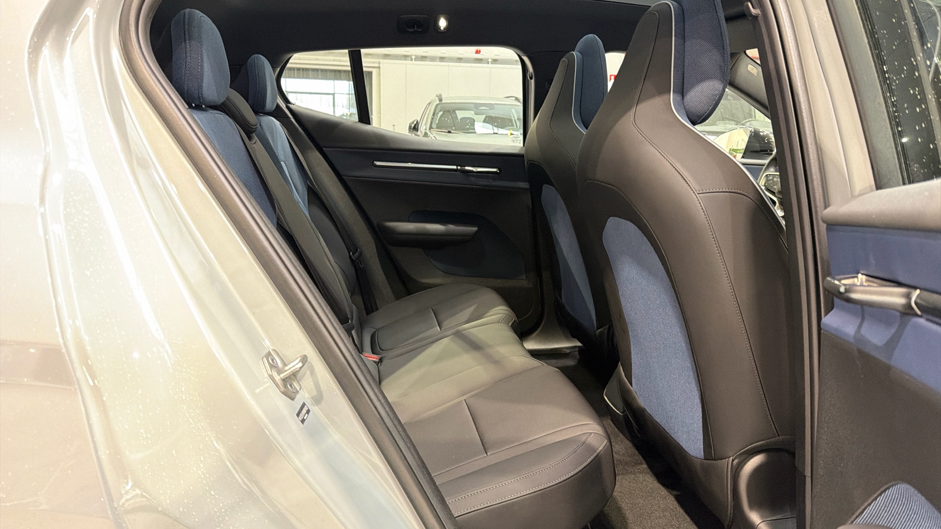 Volvo EX30 segunda mano 93201570 - 29 Volvo EX30 segunda mano 93201570 - 29