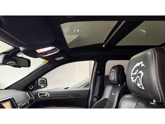 Jeep Grand Cherokee 6.4 V8 Hemi SRT 344 kW (468 CV)