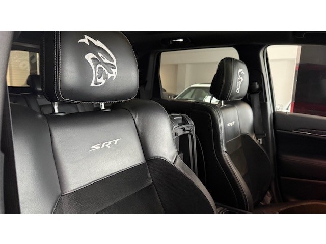 Jeep Grand Cherokee 6.4 V8 Hemi SRT 344 kW (468 CV)