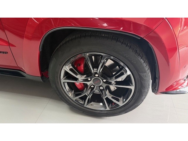 Jeep Grand Cherokee 6.4 V8 Hemi SRT 344 kW (468 CV)