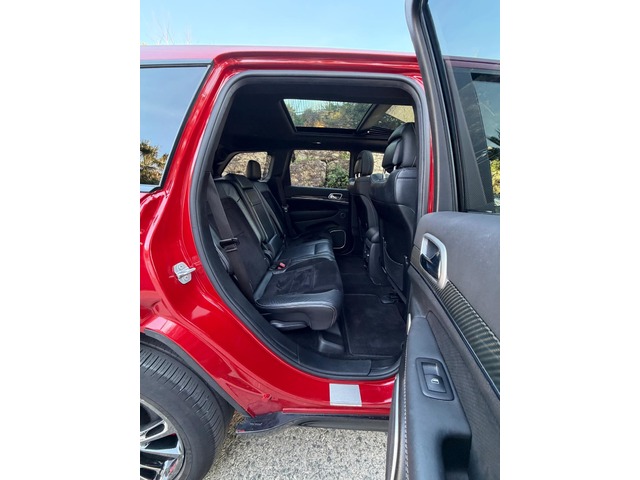 Jeep Grand Cherokee 6.4 V8 Hemi SRT 344 kW (468 CV)