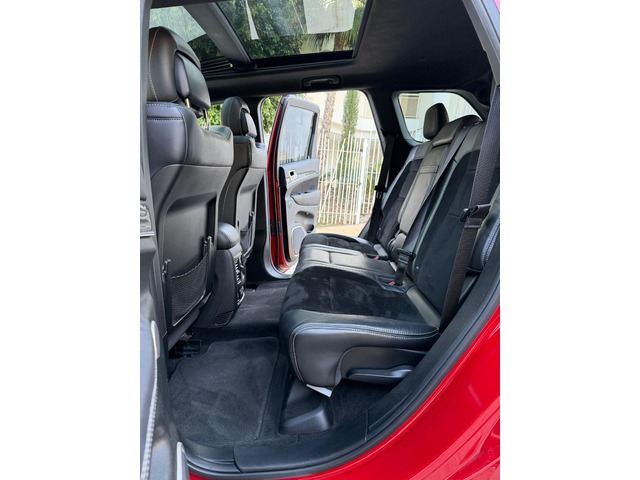 Jeep Grand Cherokee 6.4 V8 Hemi SRT 344 kW (468 CV)