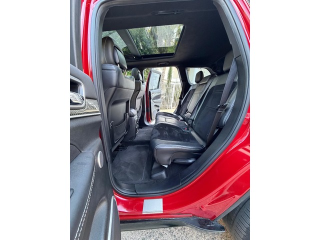 Jeep Grand Cherokee 6.4 V8 Hemi SRT 344 kW (468 CV)