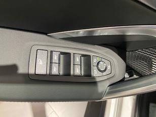 BMW X1 sDrive20d color Blanco. Año 2024. 120KW(163CV). Diésel. En concesionario Automotor Costa, S.L.U. de Almería