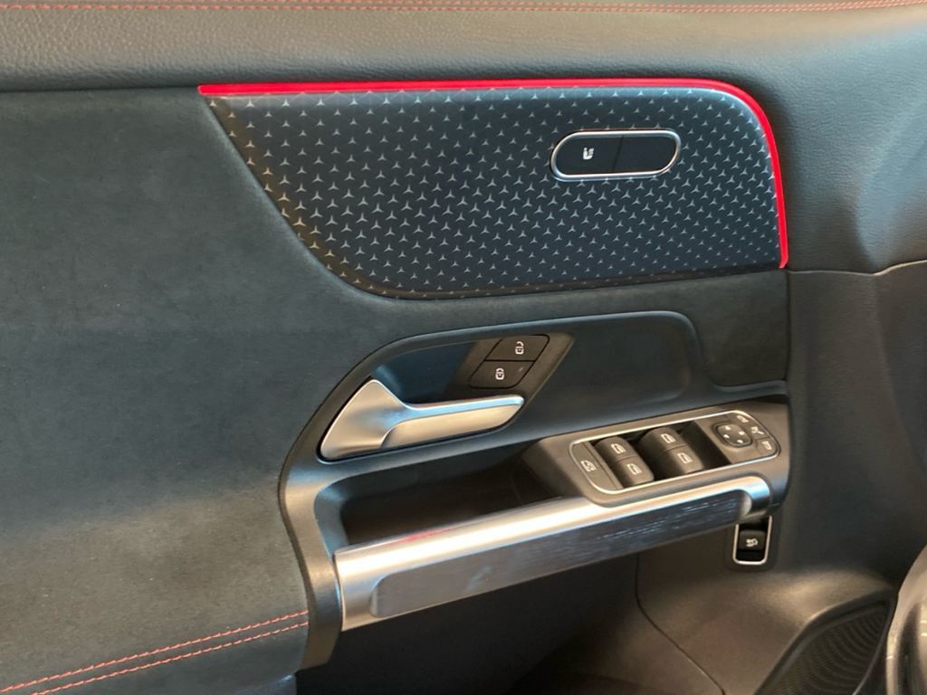 Mercedes-Benz EQB 250+ en Barcelona