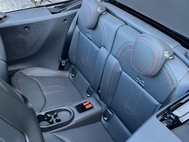 fotoG 12 del MINI MINI Cooper Cabrio S 150 kW (204 CV) 204cv Gasolina del 2025 en Cantabria