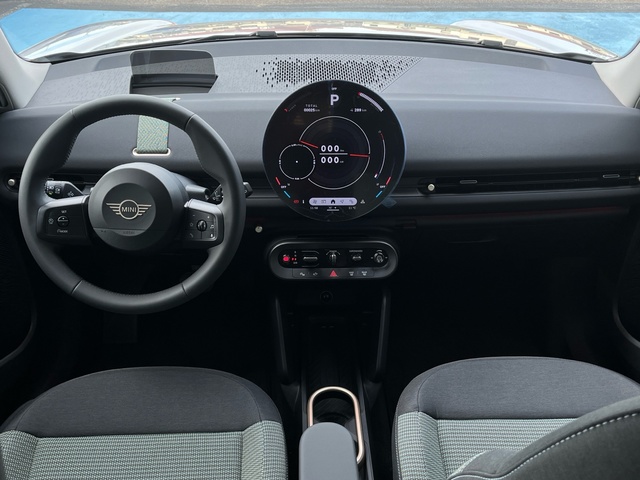 fotoG 6 del MINI MINI Aceman E 135 kW (184 CV) 184cv Eléctrico del 2025 en Cantabria