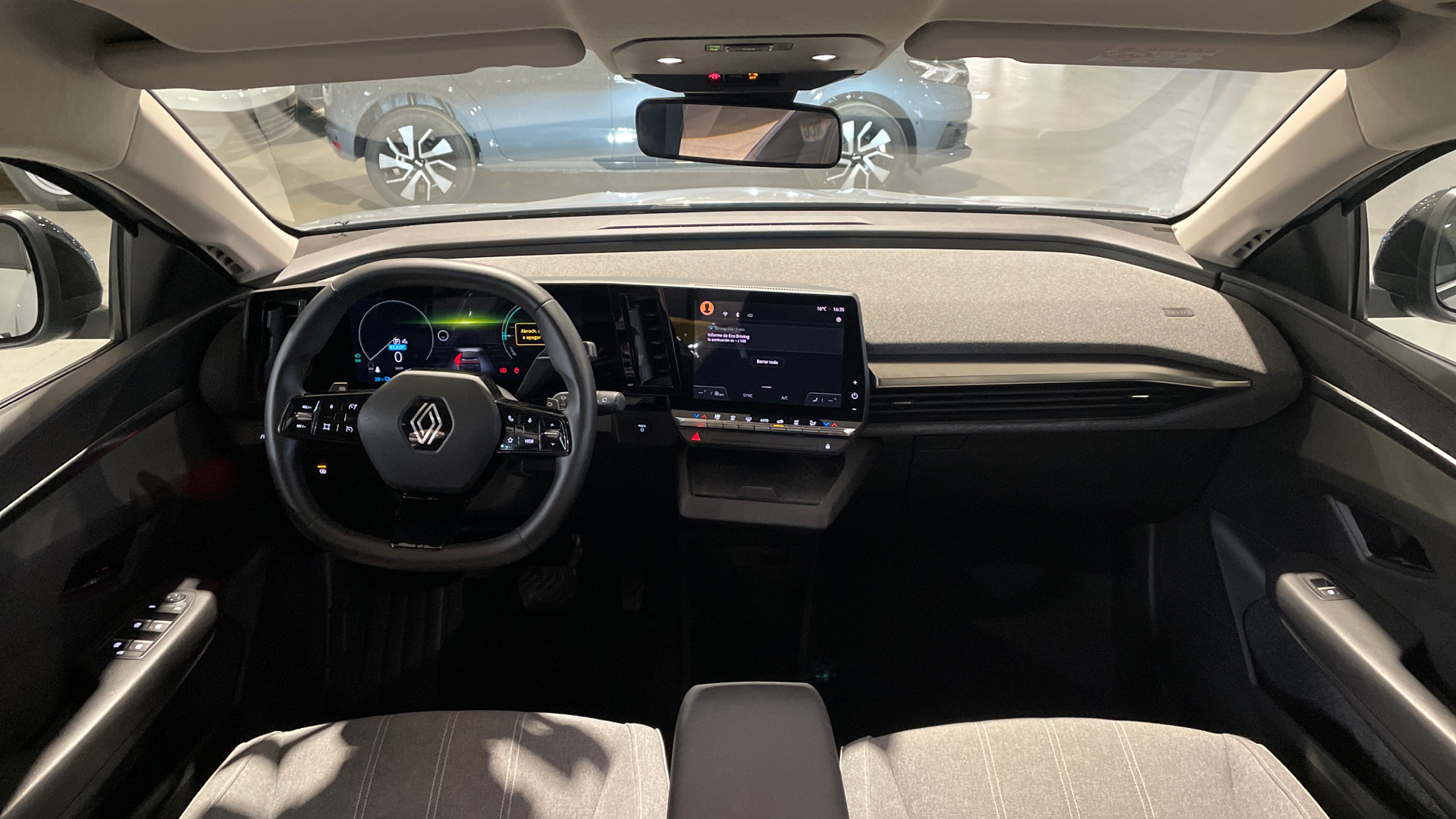 Renault Megane E-Tech EV40 en Barcelona