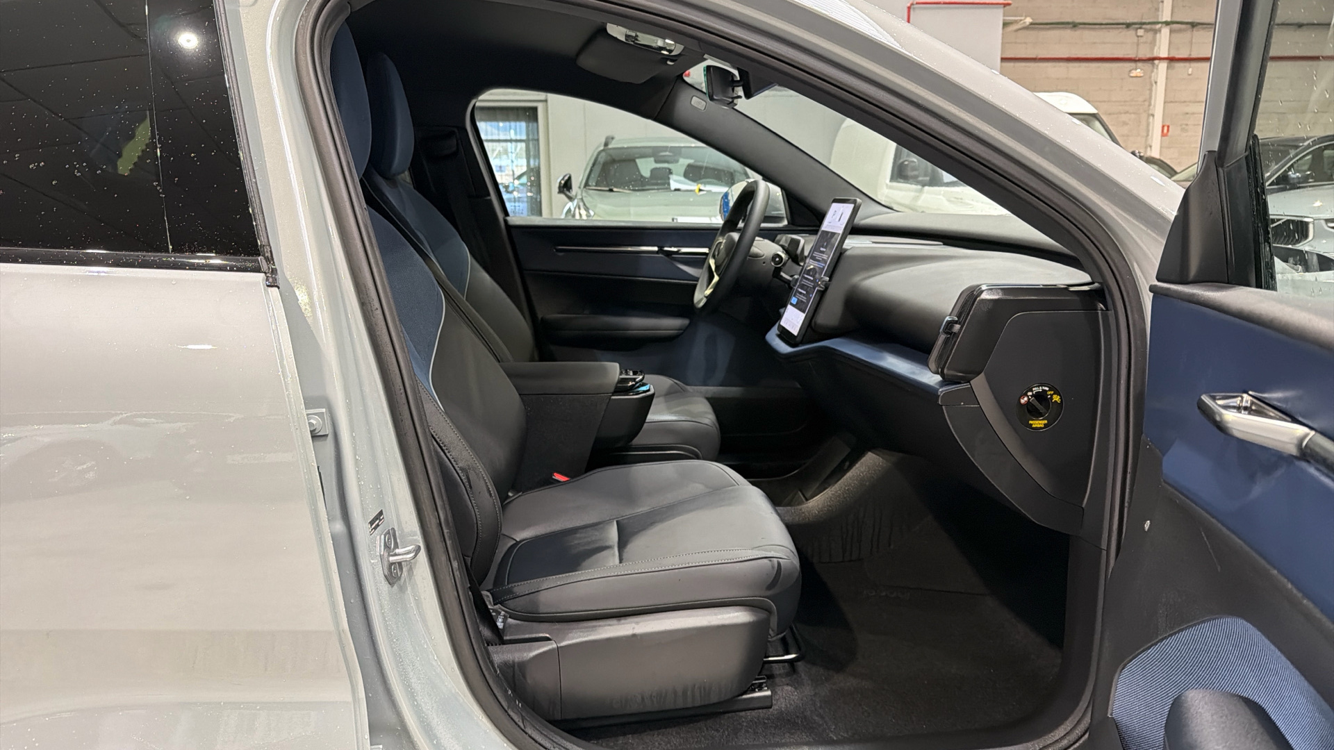 Volvo EX30 segunda mano 93332340 - 42