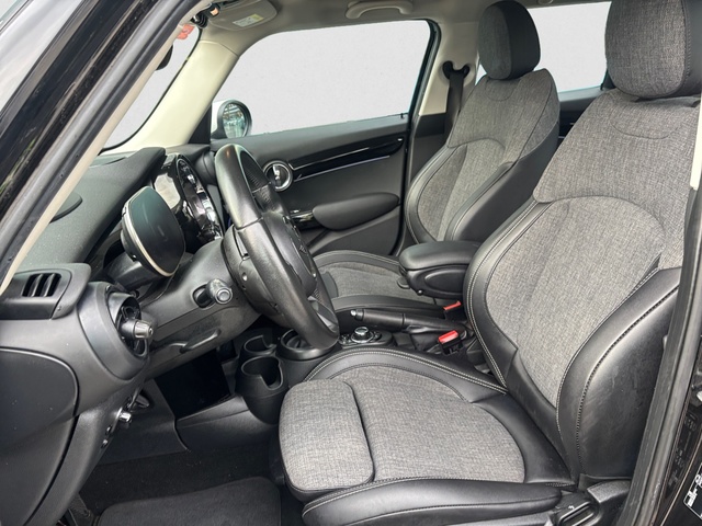 fotoG 9 del MINI MINI Cooper 5 Puertas S 131 kW (178 CV) 178cv Gasolina del 2021 en Barcelona