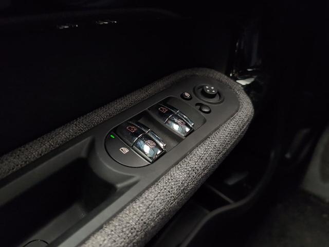 fotoG 14 del MINI MINI Countryman Cooper D 110 kW (150 CV) 150cv Diésel del 2022 en Málaga