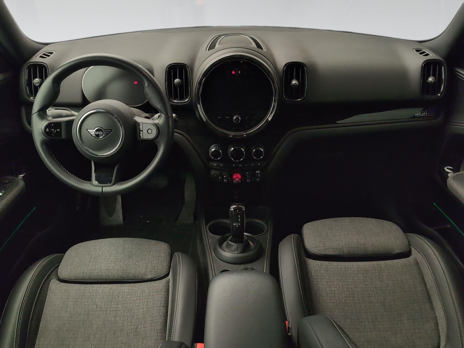 fotoG 6 del MINI MINI Countryman Cooper D 110 kW (150 CV) 150cv Diésel del 2022 en Málaga