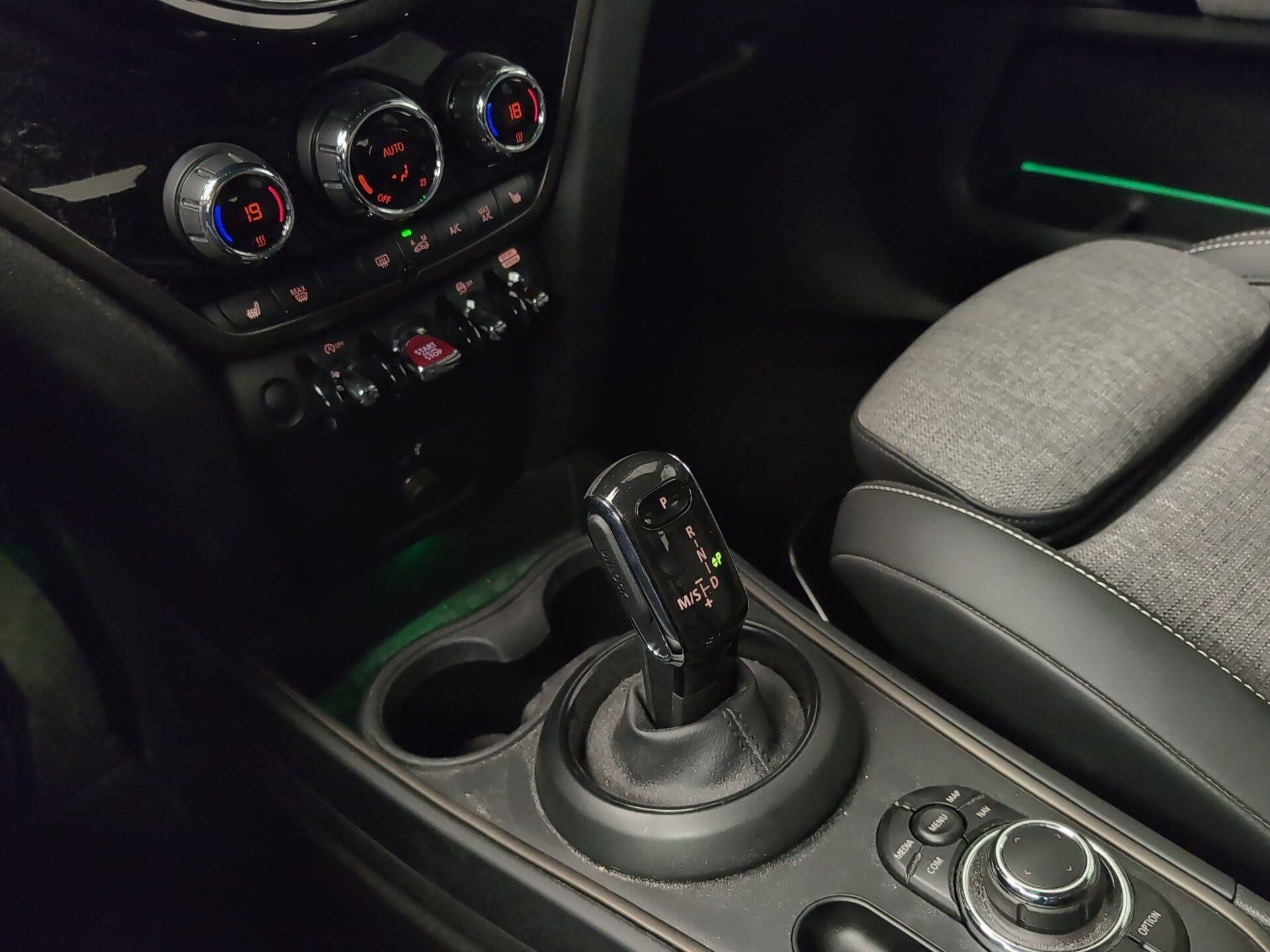 fotoG 12 del MINI MINI Countryman Cooper D 110 kW (150 CV) 150cv Diésel del 2022 en Málaga