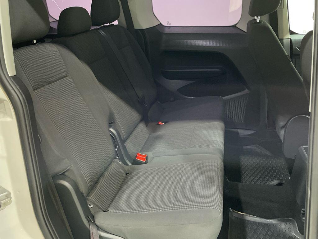 Volkswagen Caddy Kombi 2.0 TDI en Barcelona