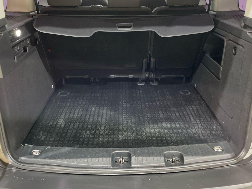 Volkswagen Caddy Kombi 2.0 TDI en Barcelona