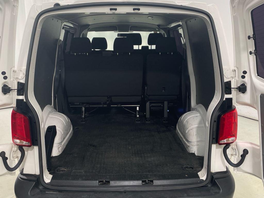 Volkswagen Transporter 2.0 TDI Mixto en Barcelona